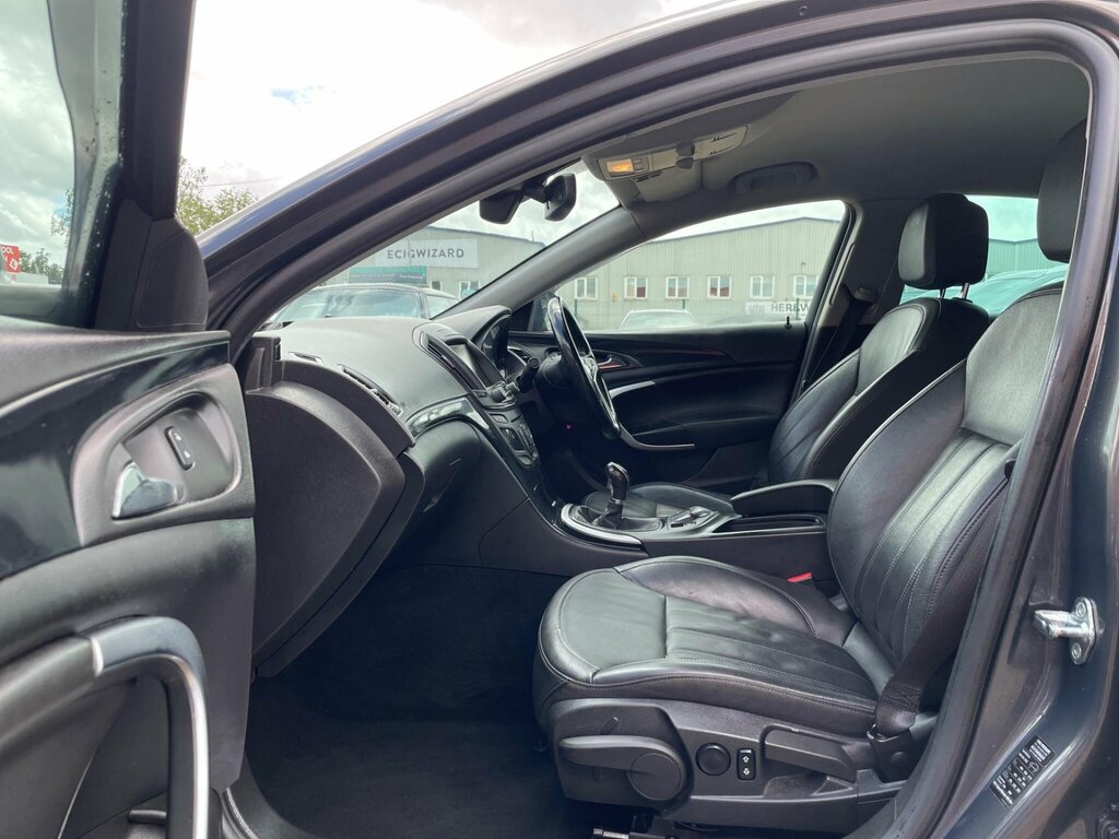 Vauxhall Insignia Black #19