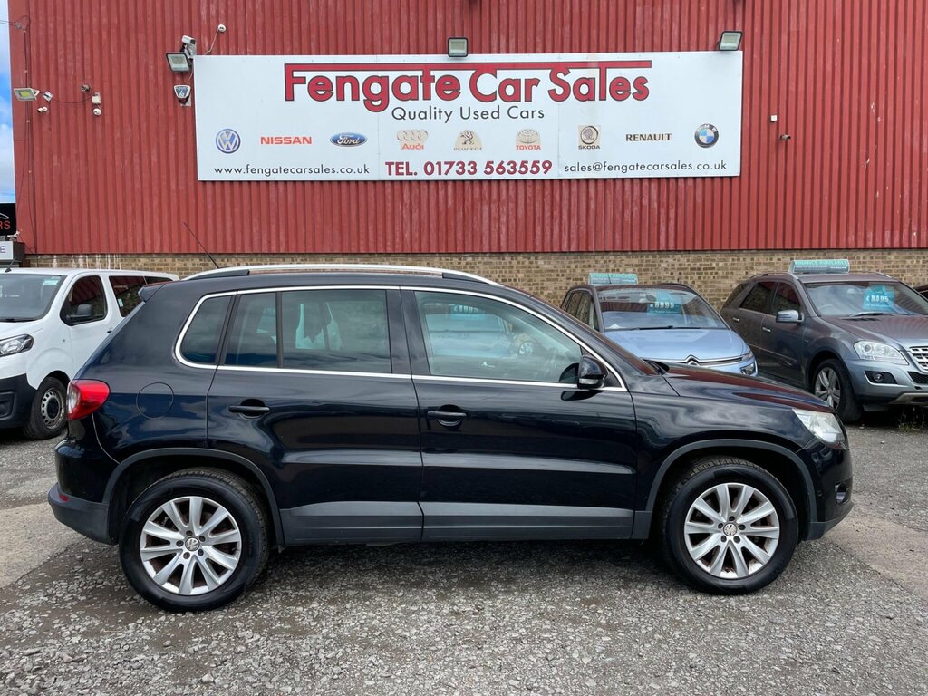Volkswagen Tiguan Suv Black #20
