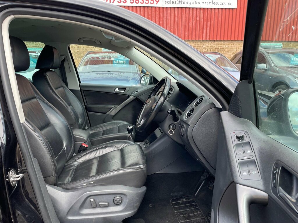 Volkswagen Tiguan Suv Black #11