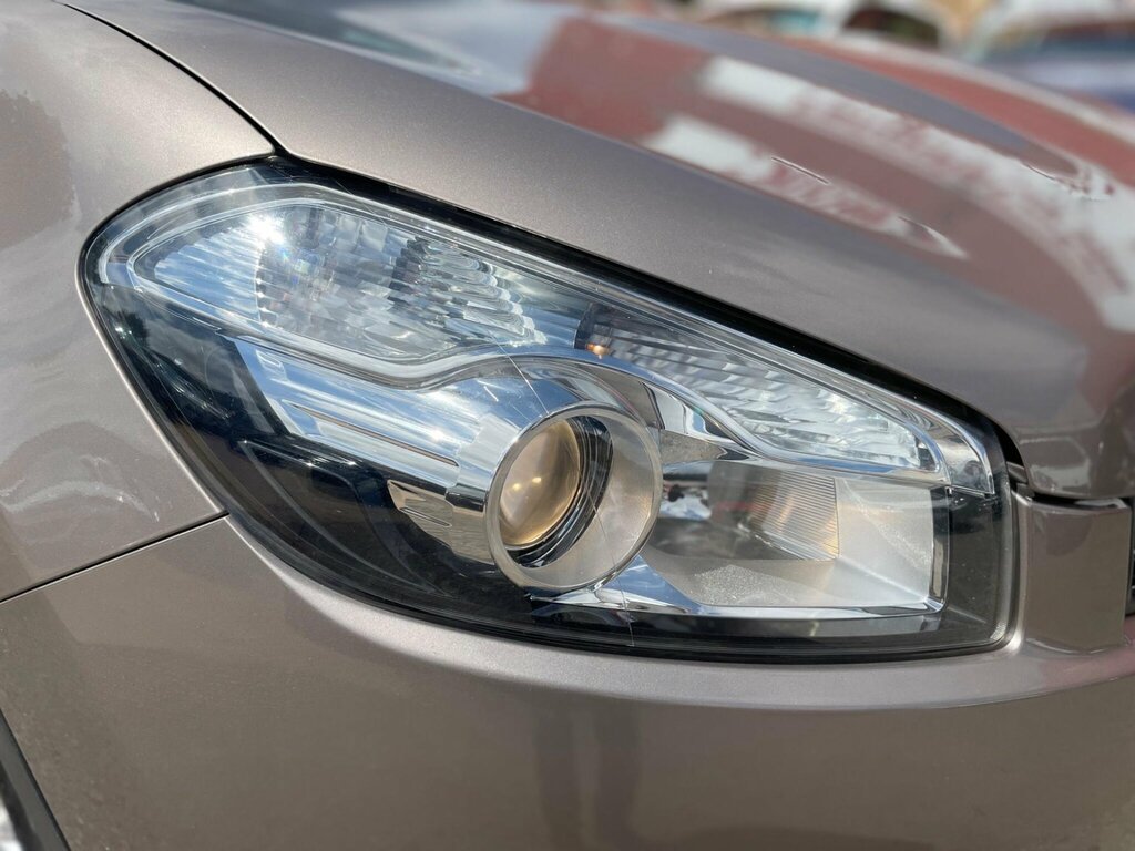 Nissan Qashqai Hatchback Black #25