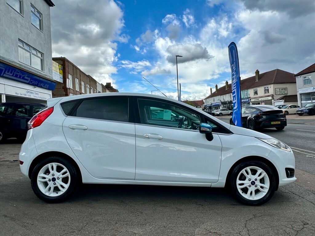Ford Fiesta 1.0T Ecoboost Zetec White Edition Euro 6 Ss  #3