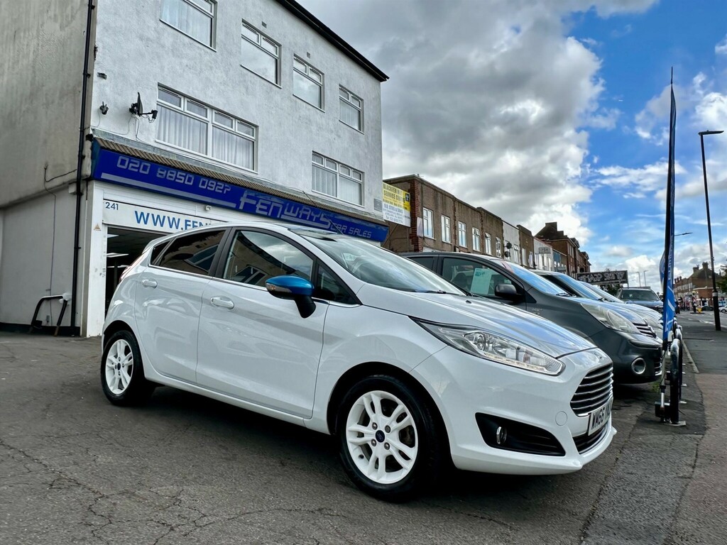 Ford Fiesta 1.0T Ecoboost Zetec White Edition Euro 6 Ss 