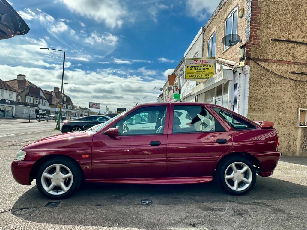 Ford Escort Base Red #19