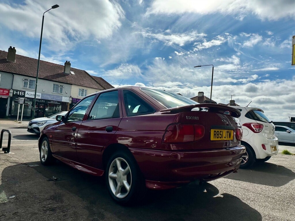 Ford Escort Base Red #23