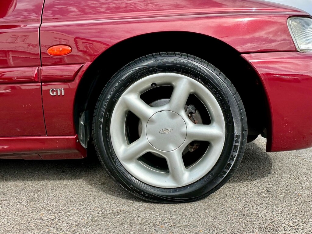 Ford Escort Base Red #13