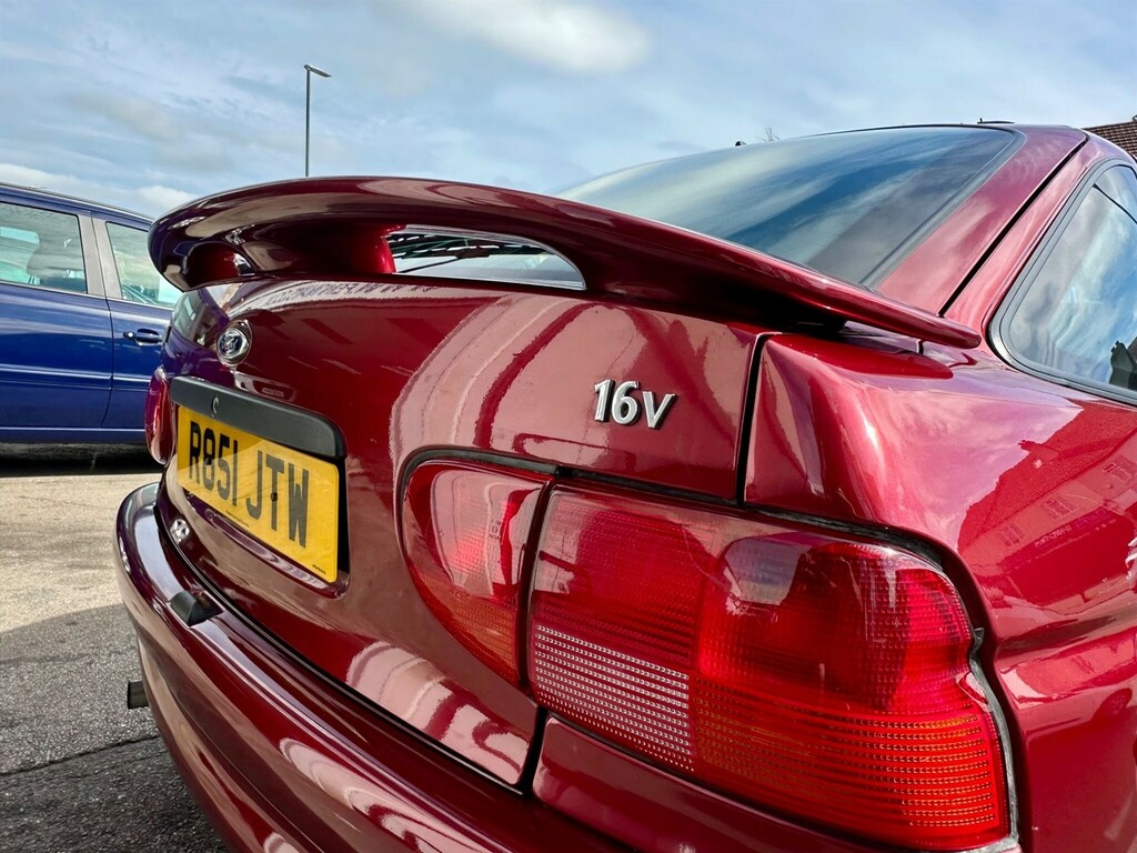 Ford Escort Base Red #24