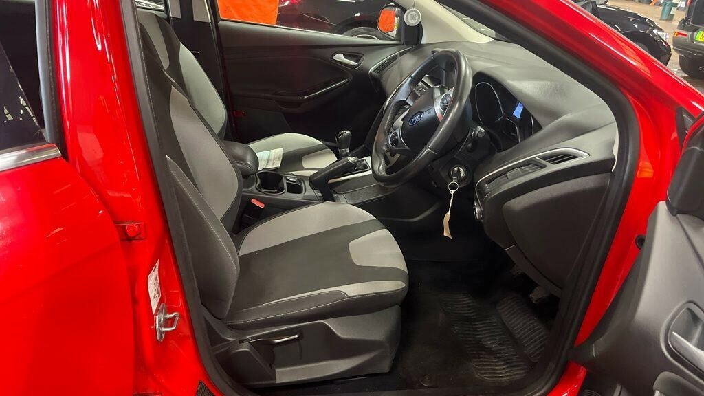 Ford Focus 1.6 Zetec Navigator Euro 5  #6