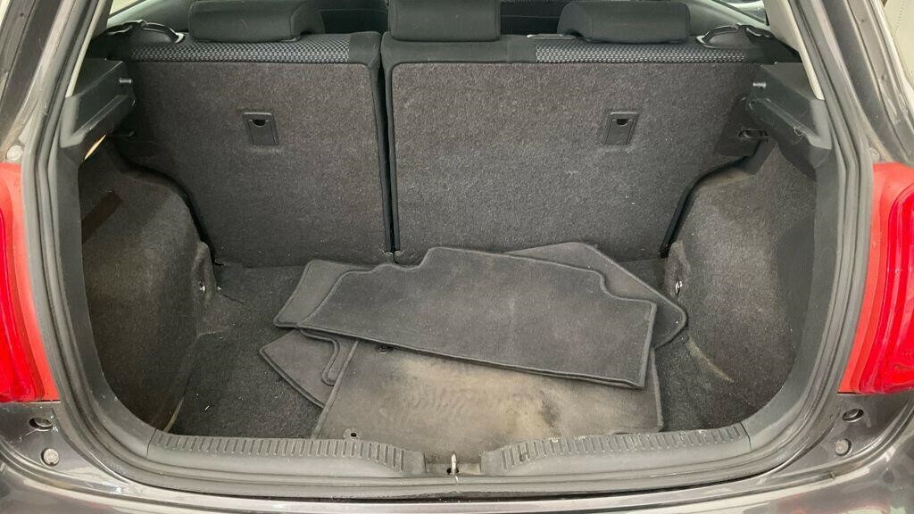 Toyota Auris Hatchback Grey #8