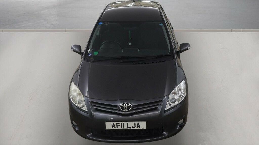 Toyota Auris 1.6 V-matic Tr Euro 5  #3
