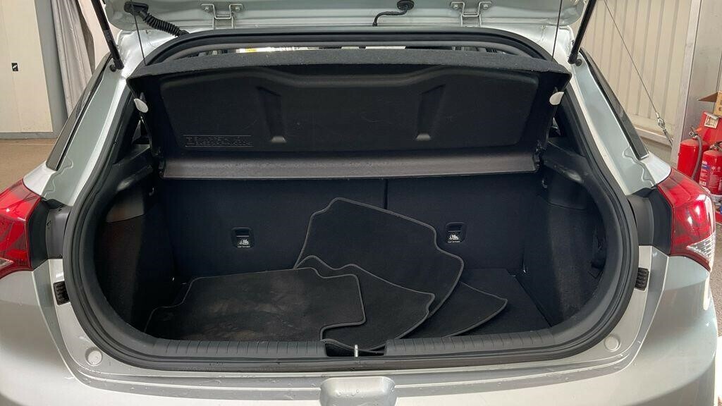 Hyundai I20 1.4 Se Hatchback 100 Ps Silver #7