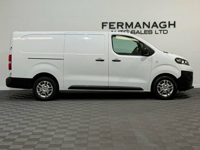 Vauxhall Vivaro 1.5 Turbo D 2900 Dynamic Panel Van 6Dr Manu BT21HVZ White #2