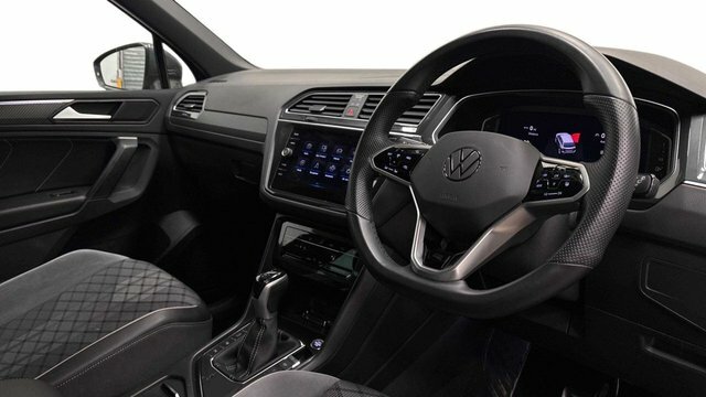 Volkswagen Tiguan 2.0 Tdi R-line Edition Suv Dsg Euro 6 DF72YXK Grey #4