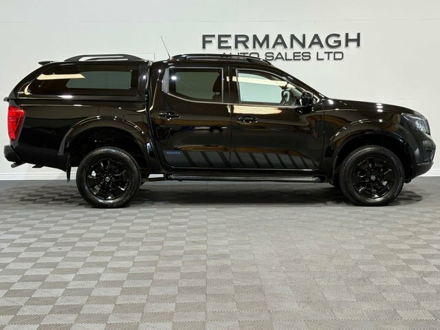 Nissan Navara 2.3 Dci N-guard Pickup Double Cab BT71LGF Black #2