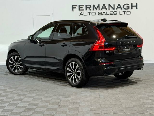 Volvo XC60 2.0 B4 Mhev Plus Suv Hybrid Awd Eu WG23ZVC Black #3