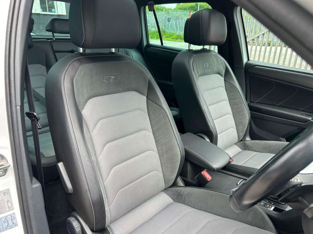 Volkswagen Tiguan 2.0 Tdi R-line Dsg 4Motion Euro 6 Ss CN18XVD White #4