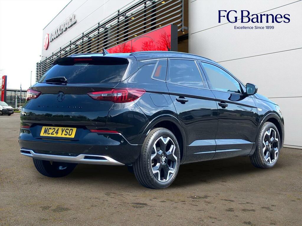 Vauxhall Grandland 1.2 Turbo Ultimate Black #3