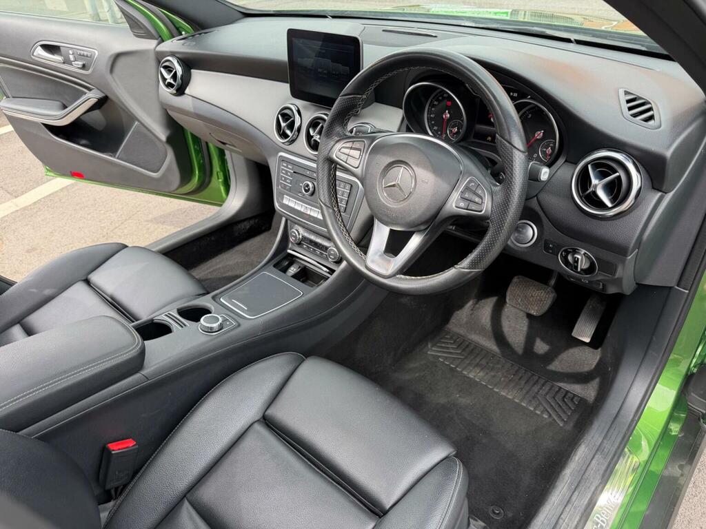 Mercedes-Benz GLA Class Suv 2.1 Gla200d Sport Premium Plus 7G-dct Euro 6 KN67FVA Green #3