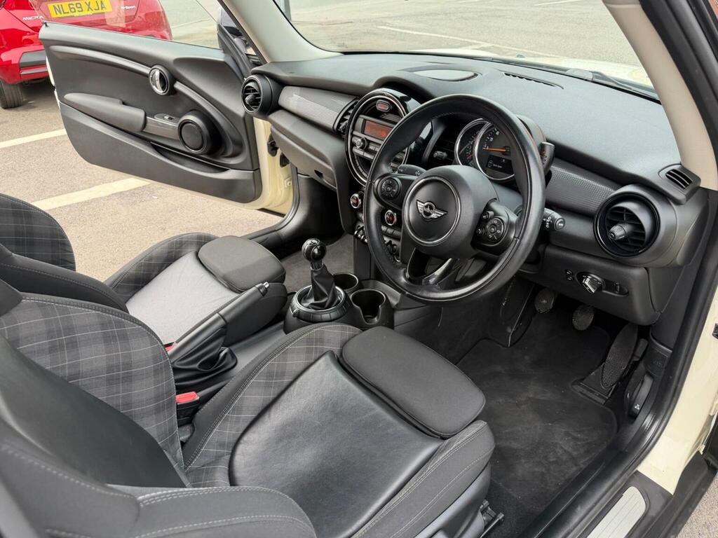 Mini Hatch Hatchback 1.5 Cooper Euro 6 Ss 201717 NL17FWE White #3