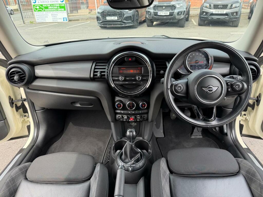 Mini Hatch Hatchback 1.5 Cooper Euro 6 Ss 201717 NL17FWE White #2