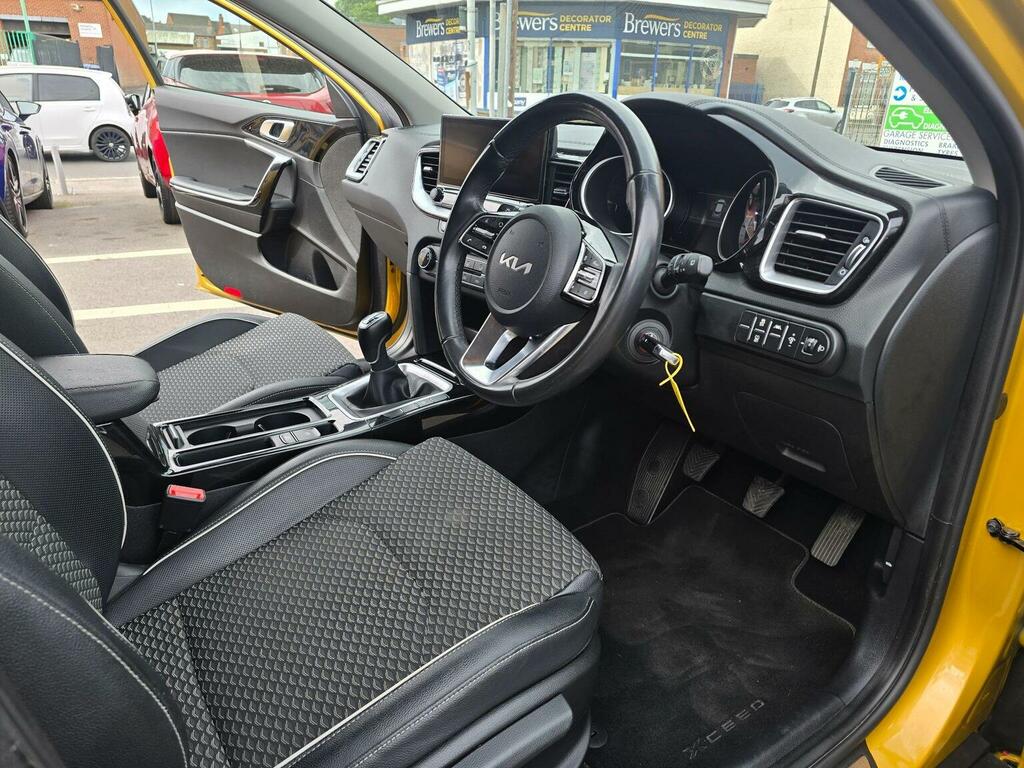 Kia Xceed Suv 1.0 T-gdi Connect Euro 6 Ss 202271 KS71OSB Yellow #3