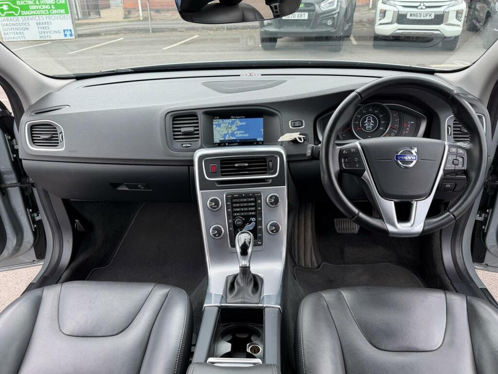 Volvo V60 Cross Country Estate 2.0 D4 Se Nav Euro 6 Ss 20166 Silver #2