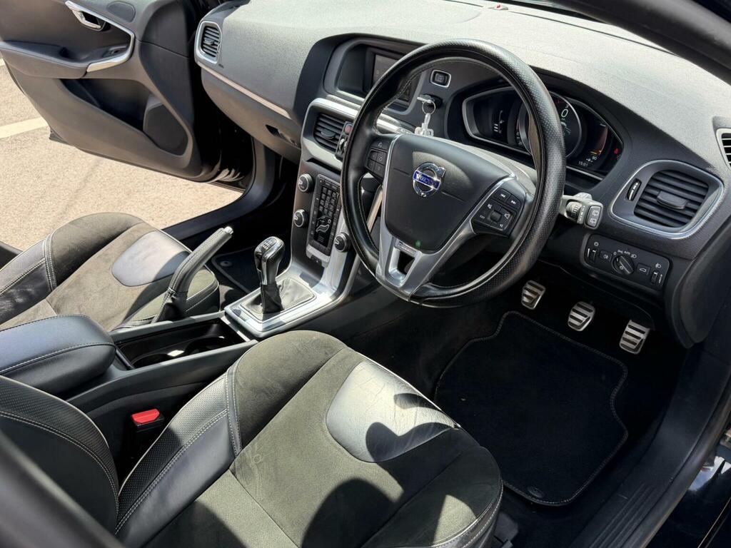 Volvo V40 Hatchback 2.0 D2 R-design Euro 6 Ss 20161 Black #3