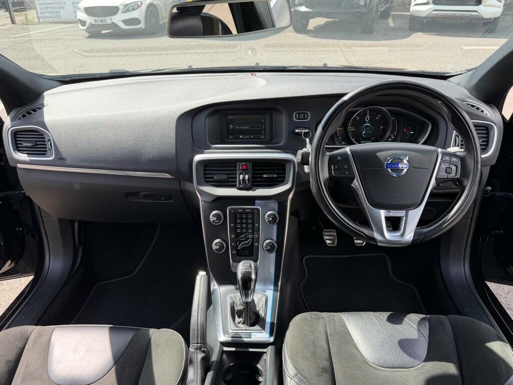 Volvo V40 Hatchback 2.0 D2 R-design Euro 6 Ss 20161 Black #2