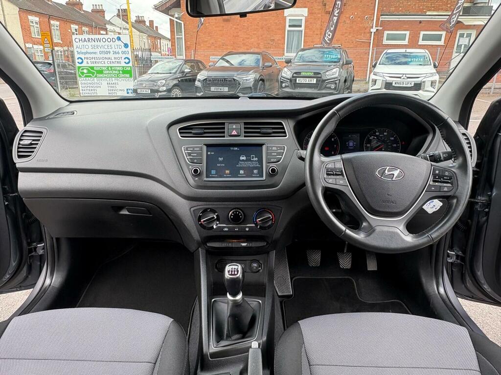 Hyundai I20 Hatchback 1.2 Se Launch Edition Euro 6 Ss ET19XYA Grey #2