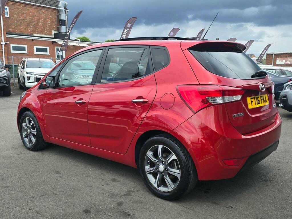 Hyundai Ix20 Se Blue Drive White #11
