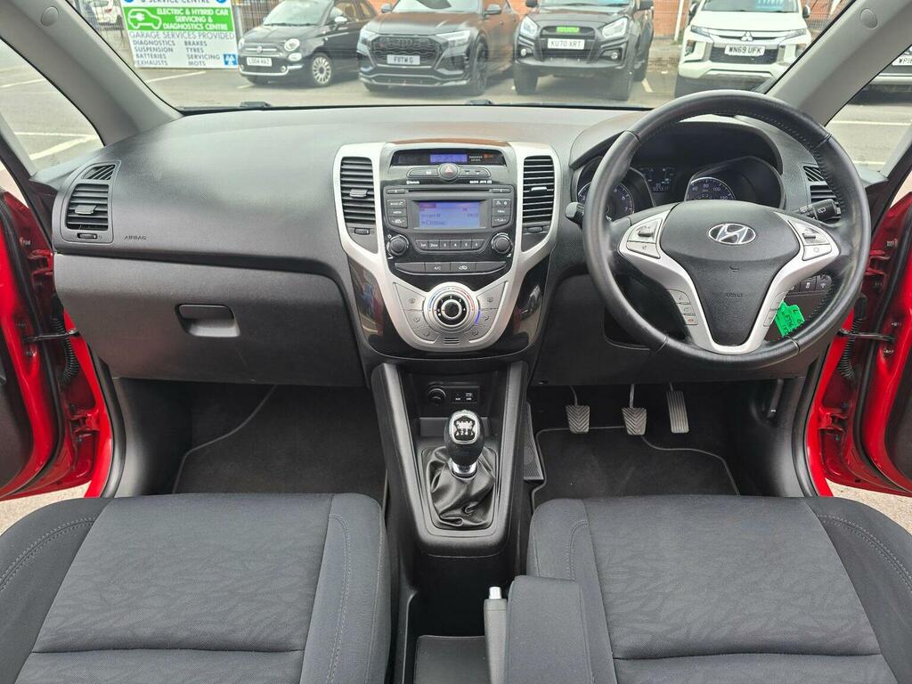 Hyundai Ix20 Se Blue Drive White #43