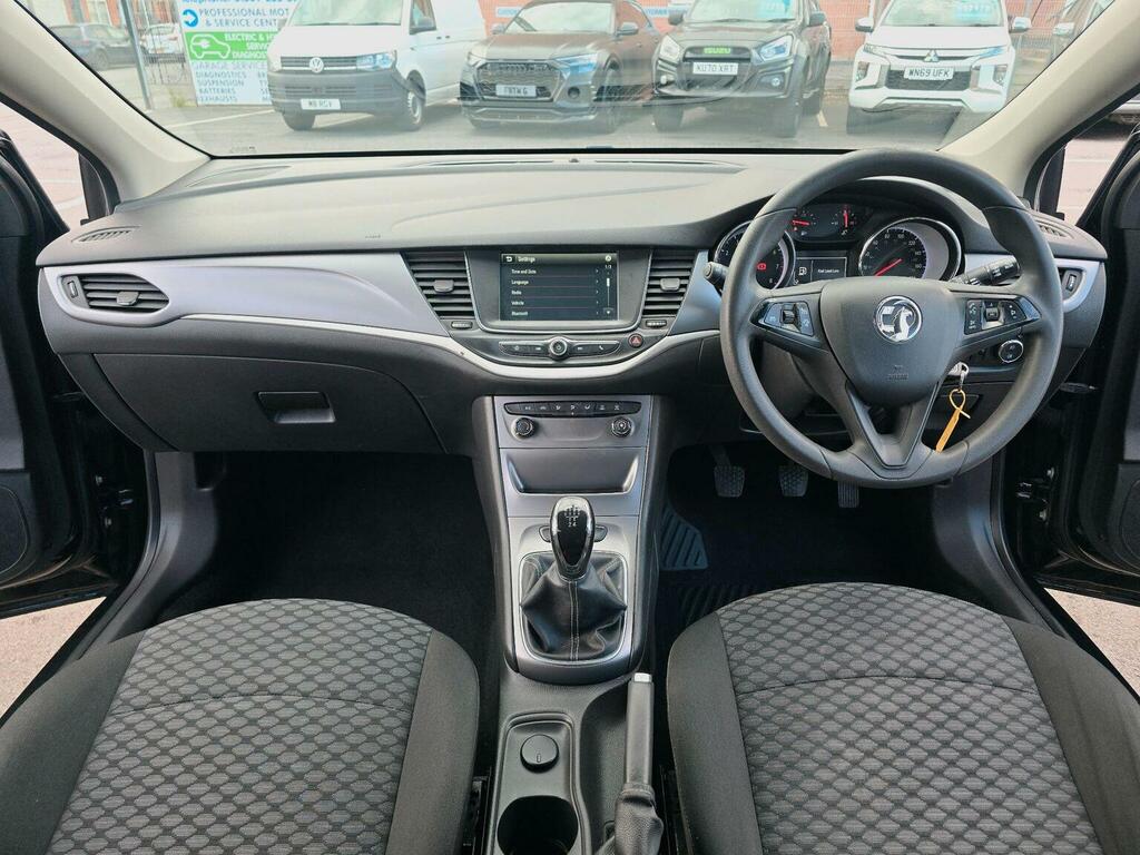 Vauxhall Astra Hatchback 1.4I Design Euro 6 201818 DU18XYY Black #2