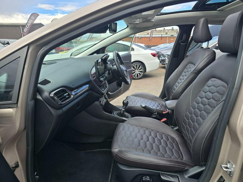 Ford Fiesta Hatchback 1.0T Ecoboost Vignale Euro 6 Ss MP19JKY Beige #4
