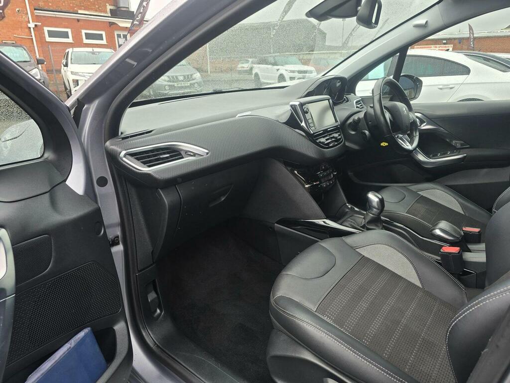 Peugeot 2008 1.2 Puretech Allure Euro 6 Grey #2