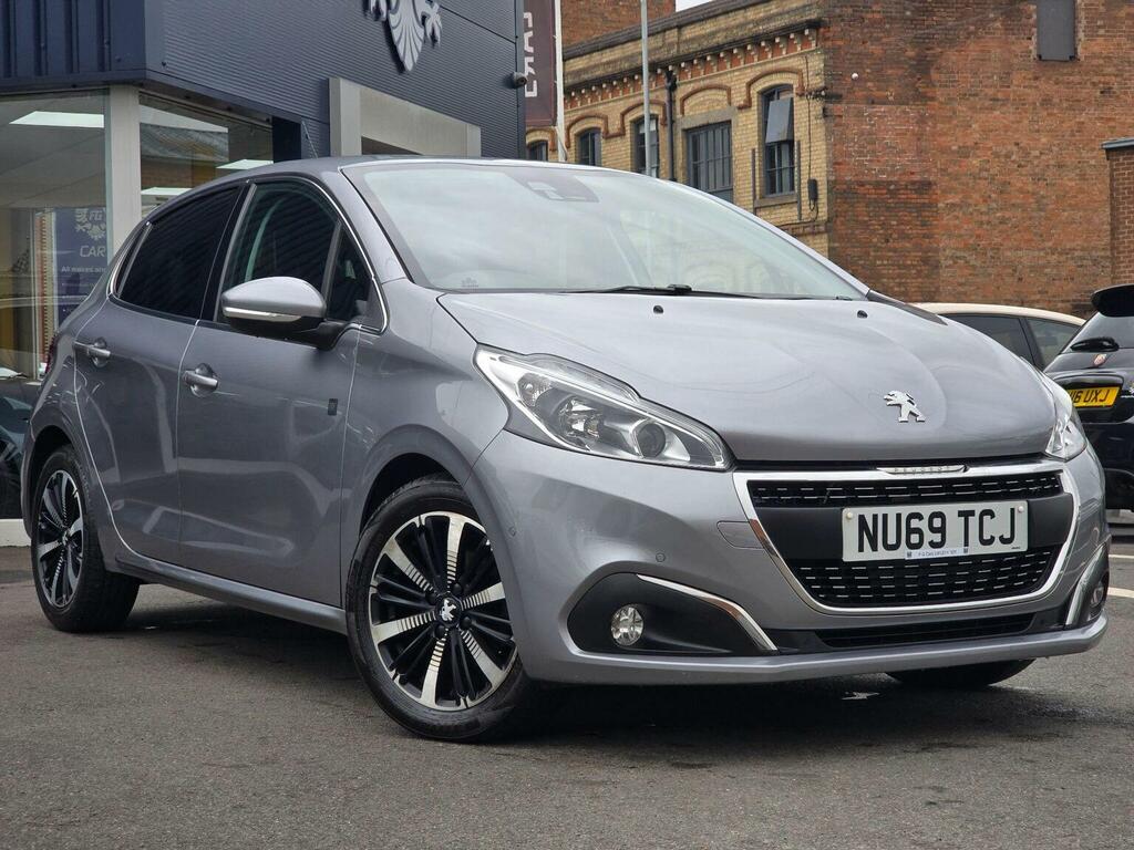 Peugeot 208 1.2 Puretech Tech Edition Euro 6 Ss Grey