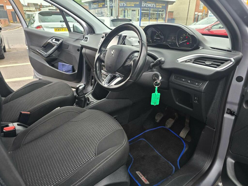 Peugeot 208 1.2 Puretech Tech Edition Euro 6 Ss Grey #3