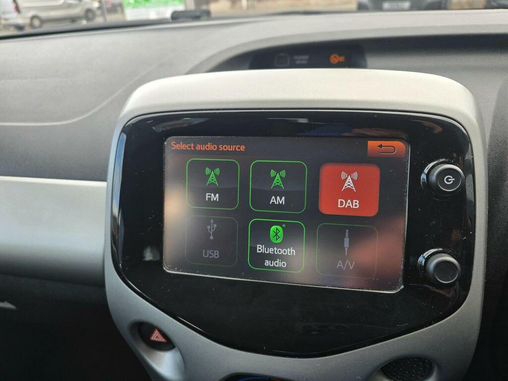 Citroen C1 1.2 Puretech Airscape Flair 82 Bhp White #22