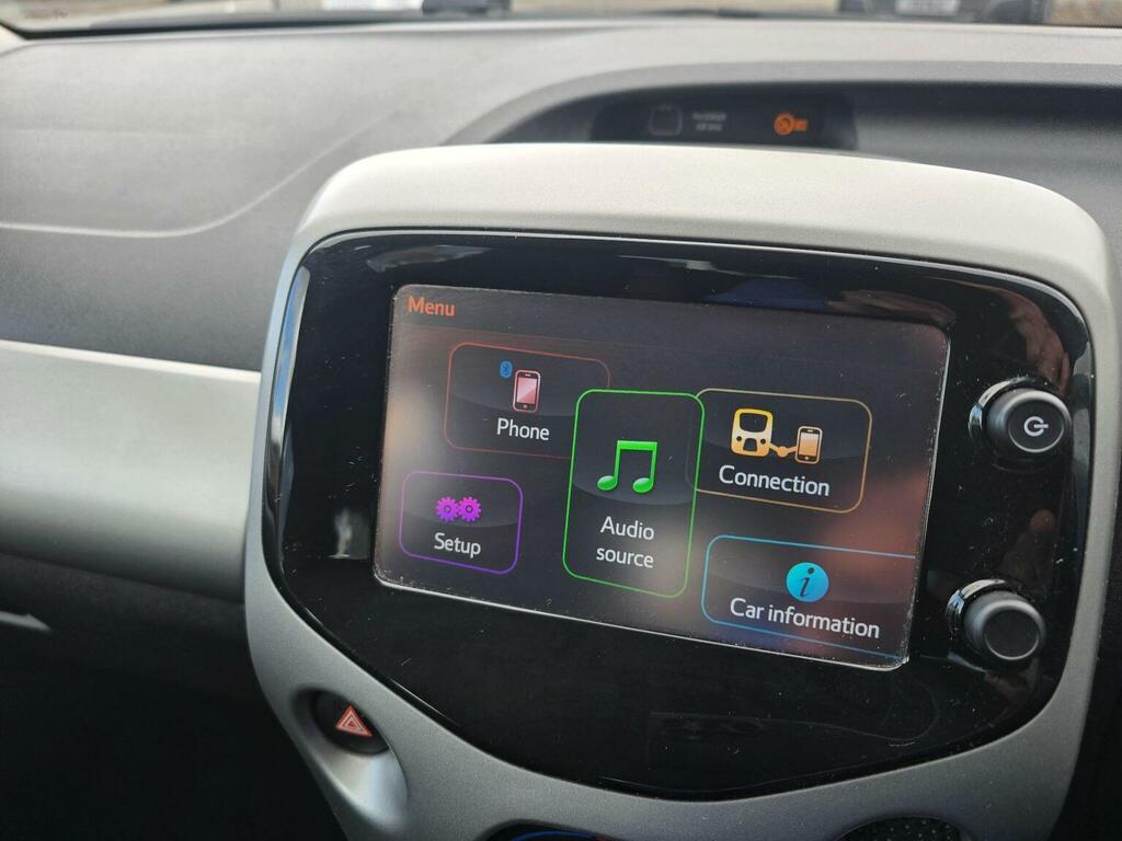 Citroen C1 1.2 Puretech Airscape Flair 82 Bhp White #24