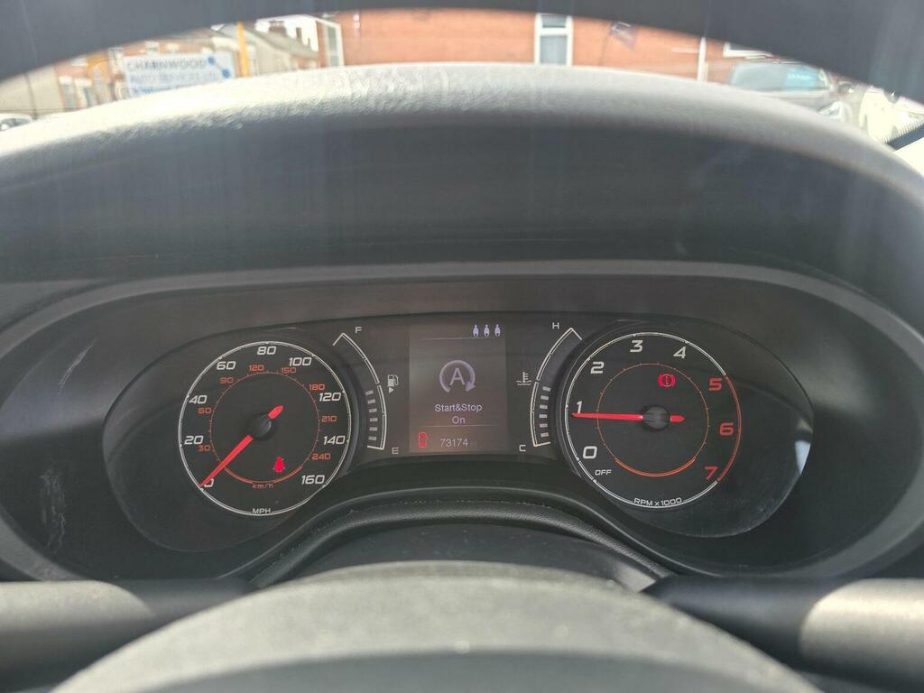 Fiat Tipo 2017 1.4 Mpi Easy Plus Hatchback White #17
