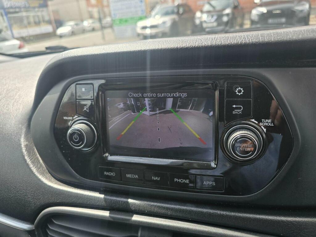 Fiat Tipo 2017 1.4 Mpi Easy Plus Hatchback White #19