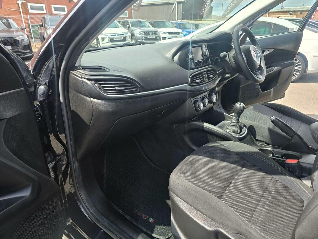 Fiat Tipo 1.3 Multijetii Lounge Euro 6 Ss Black #2
