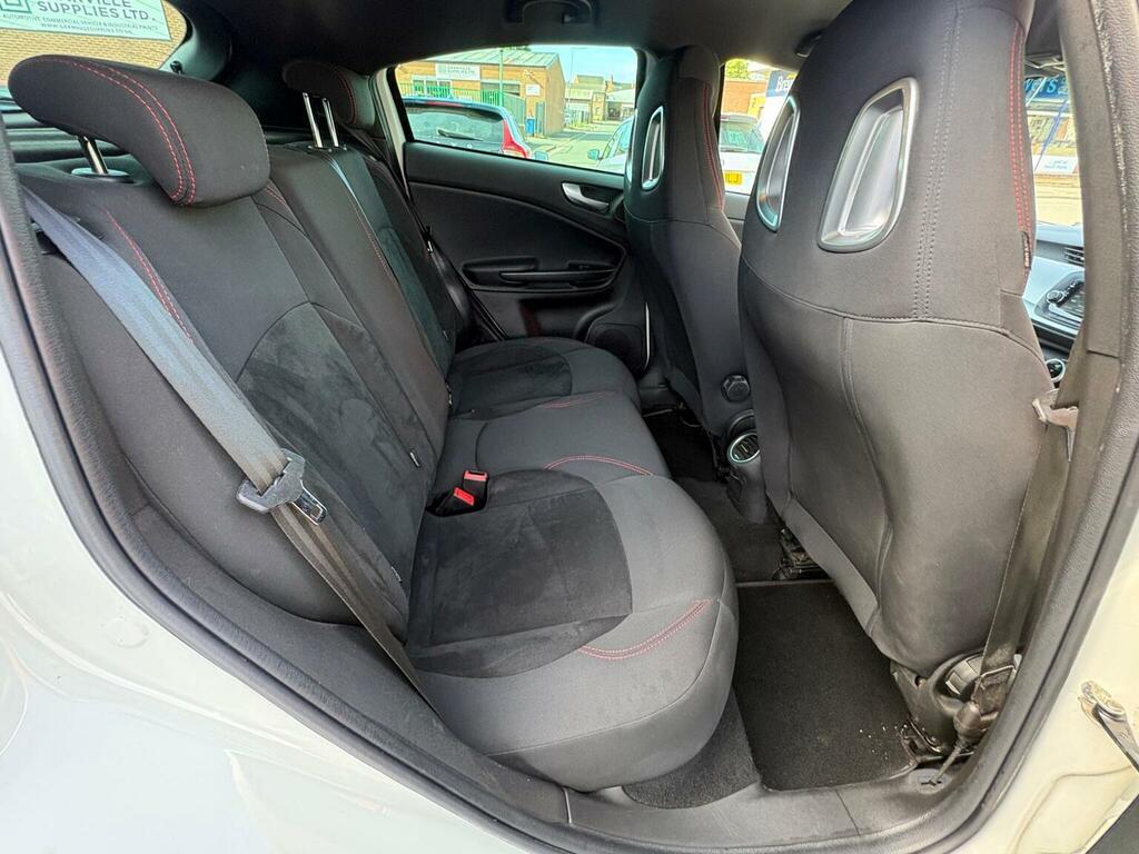 Alfa Romeo Giulietta Hatchback Tb Red #11