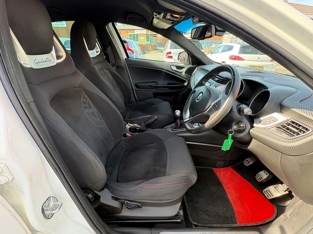 Alfa Romeo Giulietta Hatchback Tb Red #10