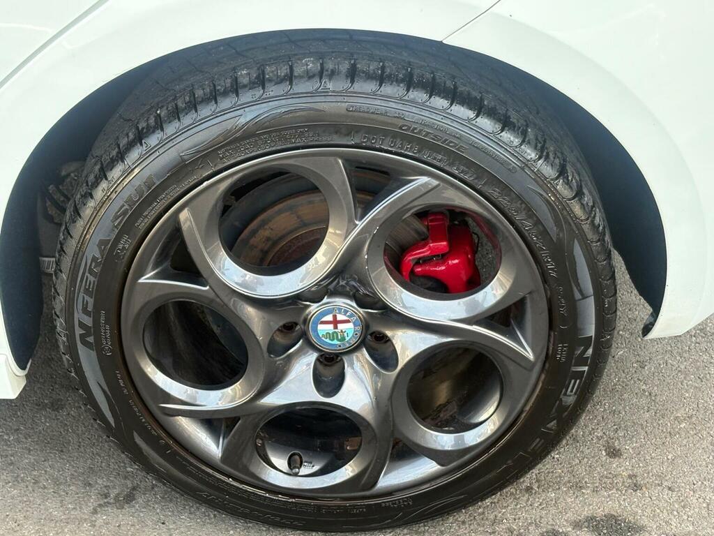 Alfa Romeo Giulietta Hatchback Tb Red #30