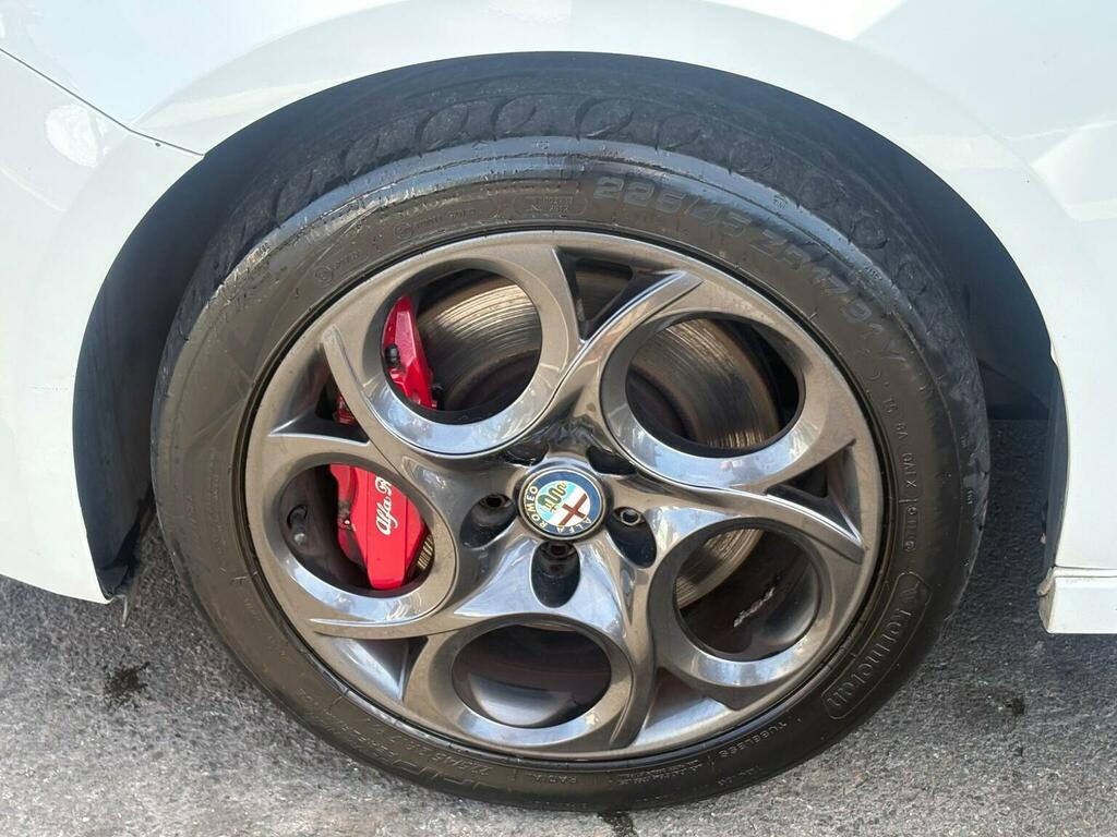 Alfa Romeo Giulietta Hatchback Tb Red #27