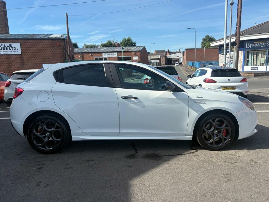 Alfa Romeo Giulietta Hatchback 1.4 Tb Multiair Sprint Speciale Euro 6 White #3