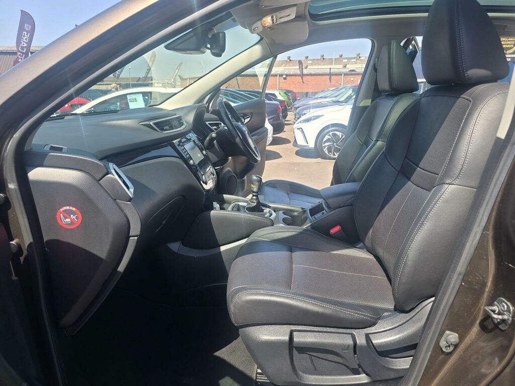 Nissan Qashqai Suv 1.5 Dci Tekna 2Wd Euro 6 Ss 201565 Beige #3