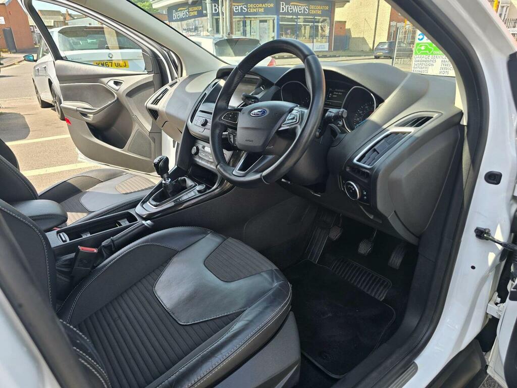 Ford Focus 1.5 Tdci Titanium X Euro 6 Ss White #2