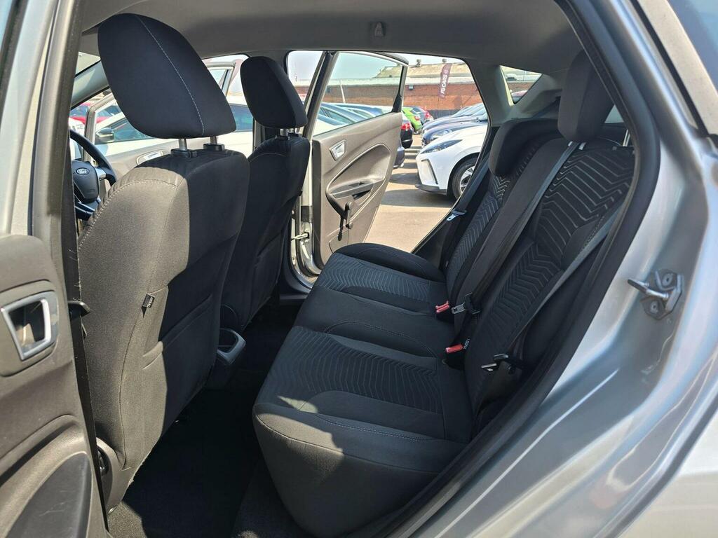 Ford Fiesta 1.25 Zetec Euro 5 Silver #4
