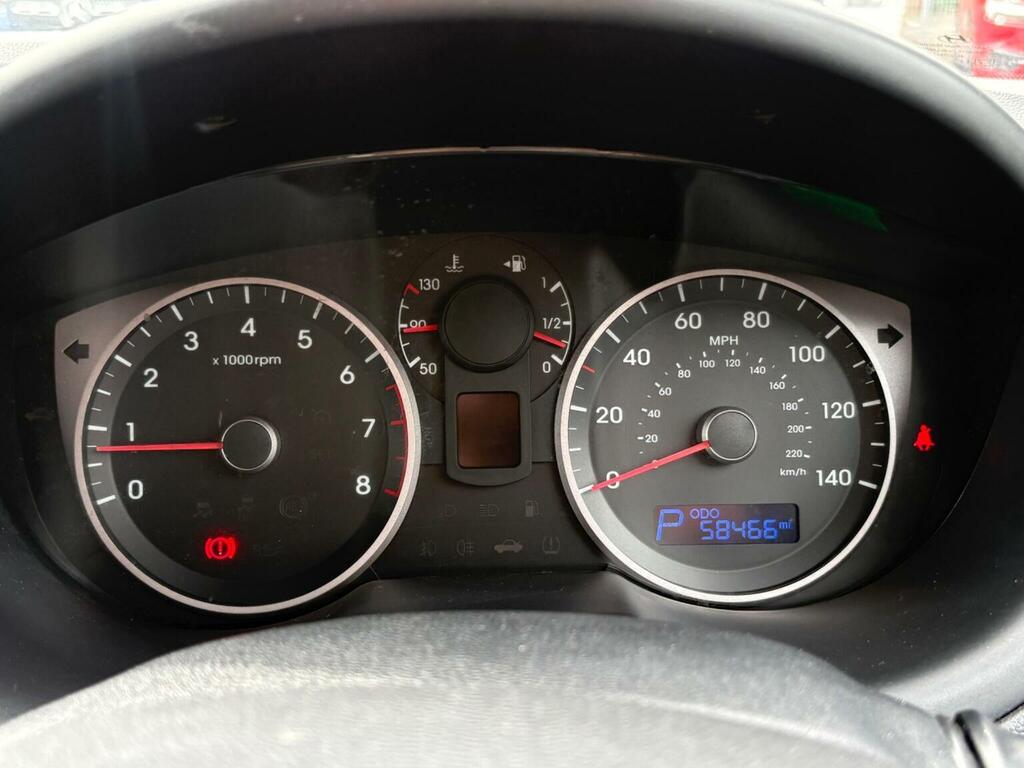 Hyundai I20 1.2 Classic Euro 5 White #17