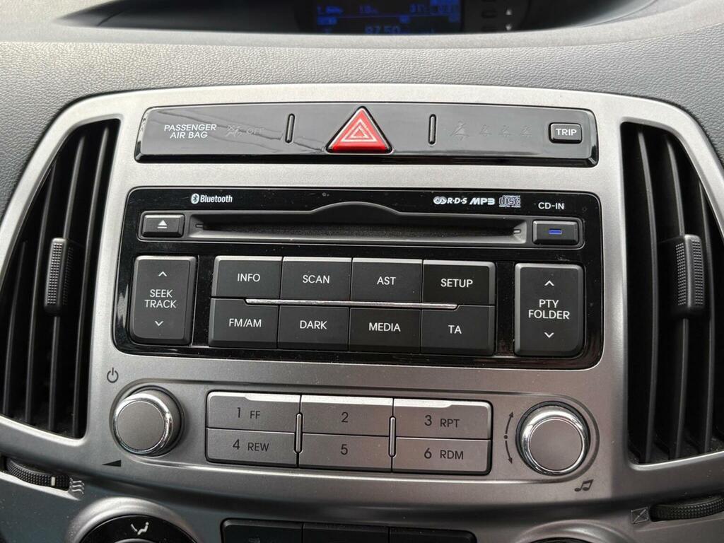 Hyundai I20 1.2 Classic Euro 5 White #22